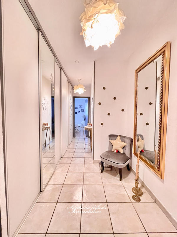 Appartement - 93 m² - 4 pièces