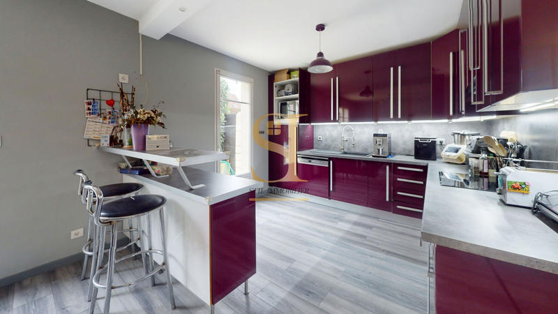 Maison - 85 m² - 4 pièces