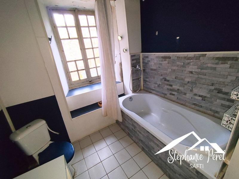 Maison - 300 m² - 10 pièces