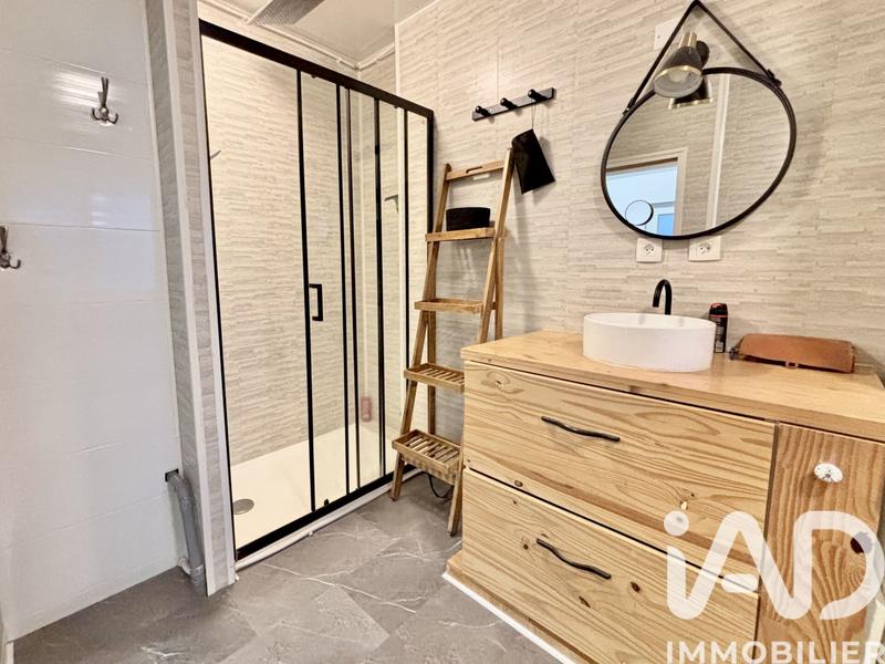 Maison - 200 m² - 7 pièces