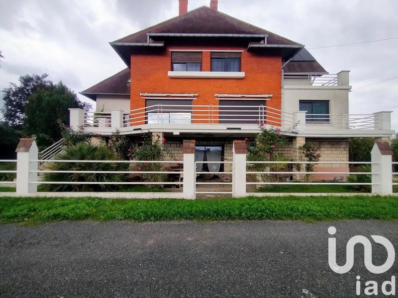 Maison - 303 m² - 9 pièces