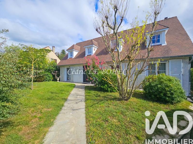 Maison - 198 m² - 8 pièces