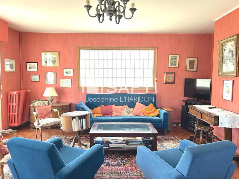 Maison - 161 m² - 7 pièces