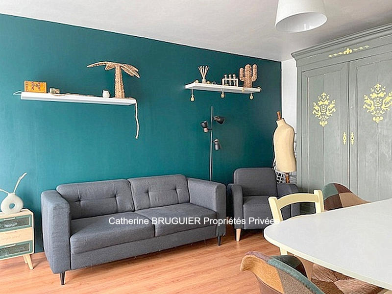 Maison - 225 m² - 10 pièces