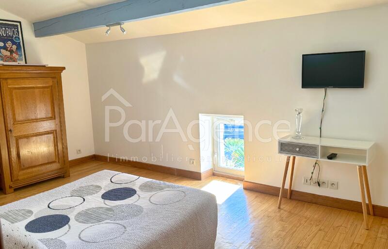 Maison - 189 m² - 6 pièces