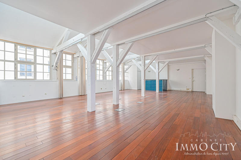 Bureau - 85 m² - 1 pièce