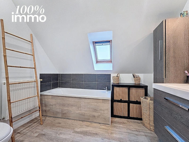 Maison - 100 m² - 6 pièces