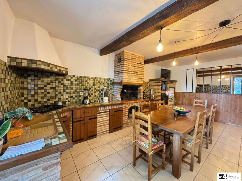Maison - 265 m² - 5 pièces