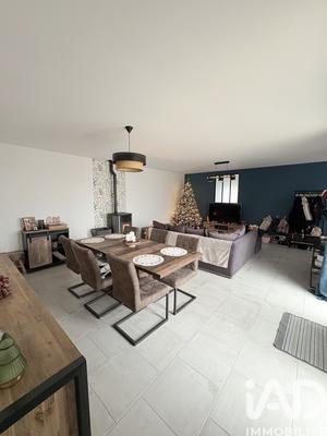 Maison - 95 m² - 5 pièces