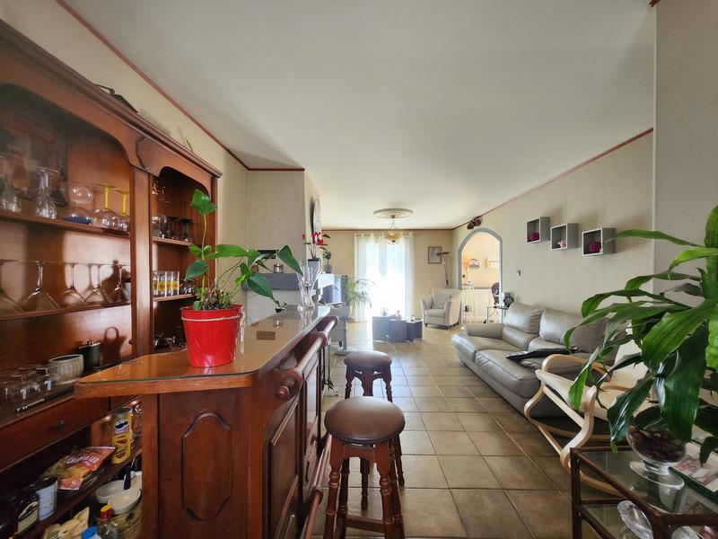 Maison - 102 m² - 5 pièces