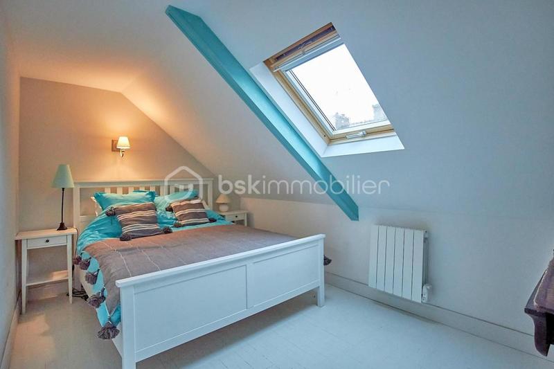 Maison en pierre - 180 m² - 11 pièces