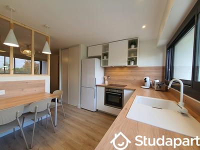 Chambre - 11 m² - 1 pièce