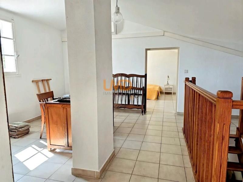 Maison traditionnelle - 166 m² - 6 pièces