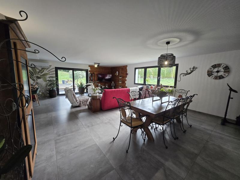 Maison contemporaine - 141 m² - 5 pièces