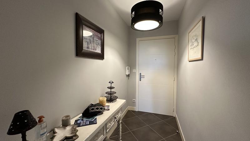 Appartement sur toit - 67 m² - 3 pièces
