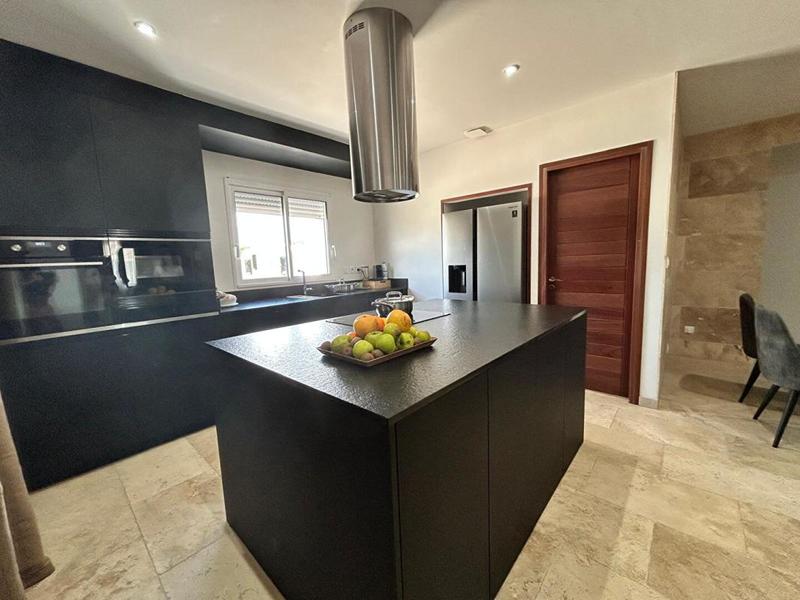 Maison - 102 m² - 4 pièces