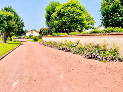 Villa - 195 m² - 8 pièces