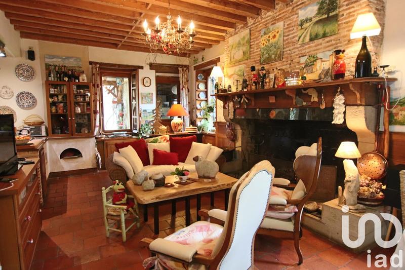 Maison - 411 m² - 9 pièces