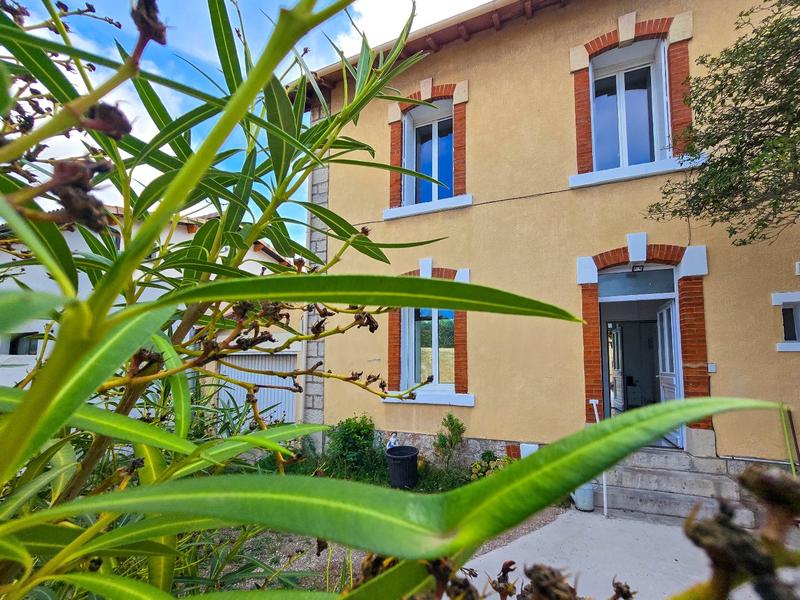 Maison - 140 m² - 5 pièces