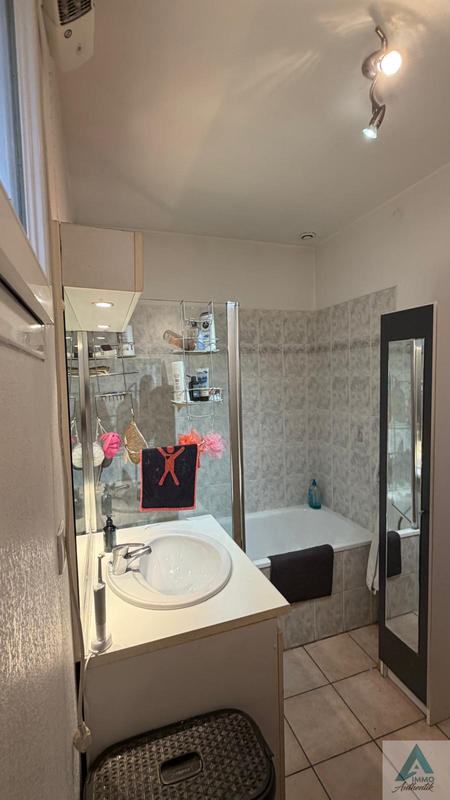 Maison - 77 m² - 4 pièces