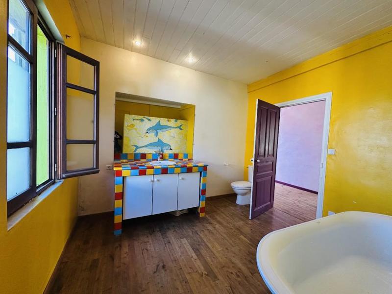 Maison - 229 m² - 10 pièces