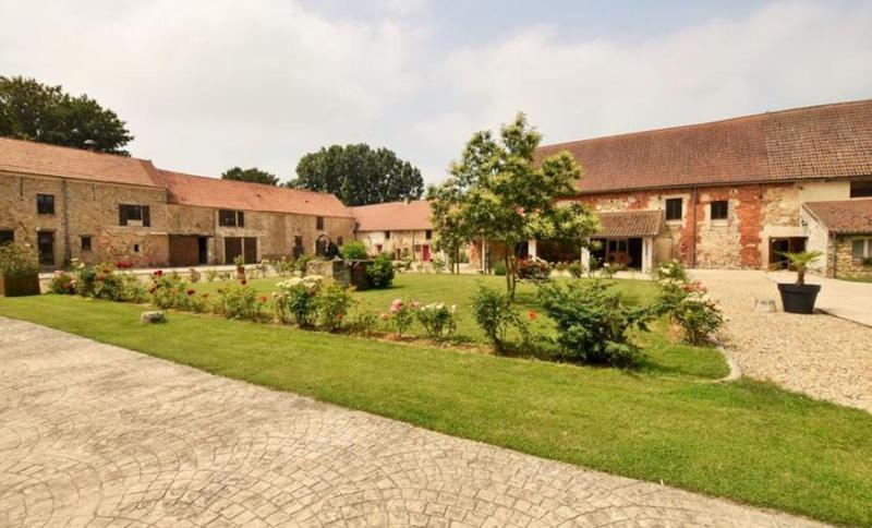 Ferme - 3 000 m² - 21 pièces