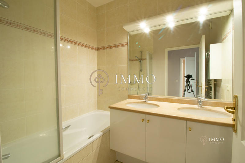 Appartement - 87 m² - 3 pièces