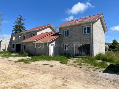 Maison - 91 m² - 4 pièces