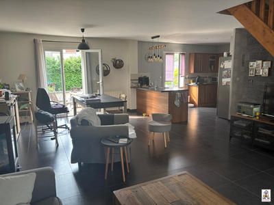 Maison - 110 m² - 5 pièces