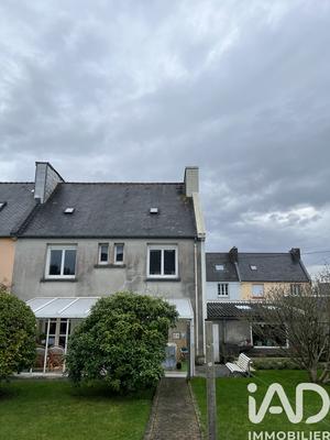 Maison - 140 m² - 12 pièces