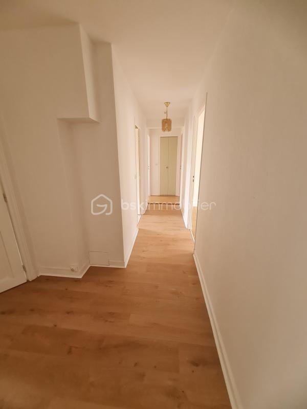 Appartement - 179 m² - 8 pièces