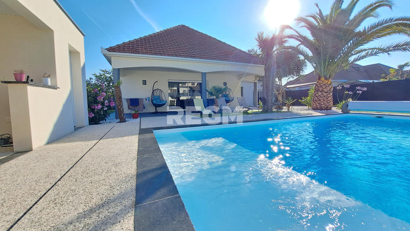 Maison - 180 m² - 6 pièces