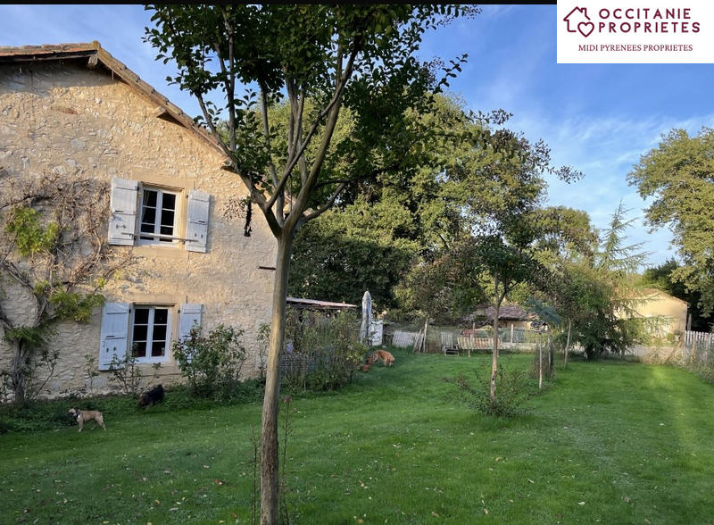 Propriété - 356 m² - 15 pièces