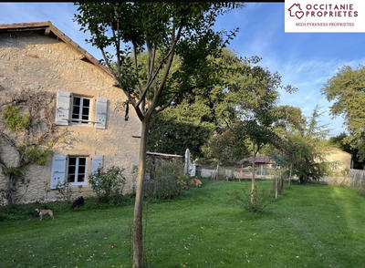 Propriété - 356 m² - 15 pièces