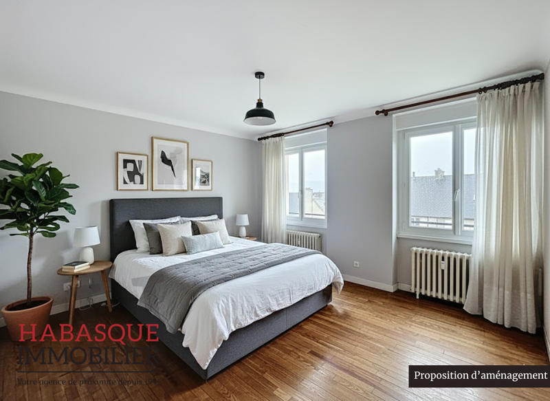 Maison - 99 m² - 5 pièces