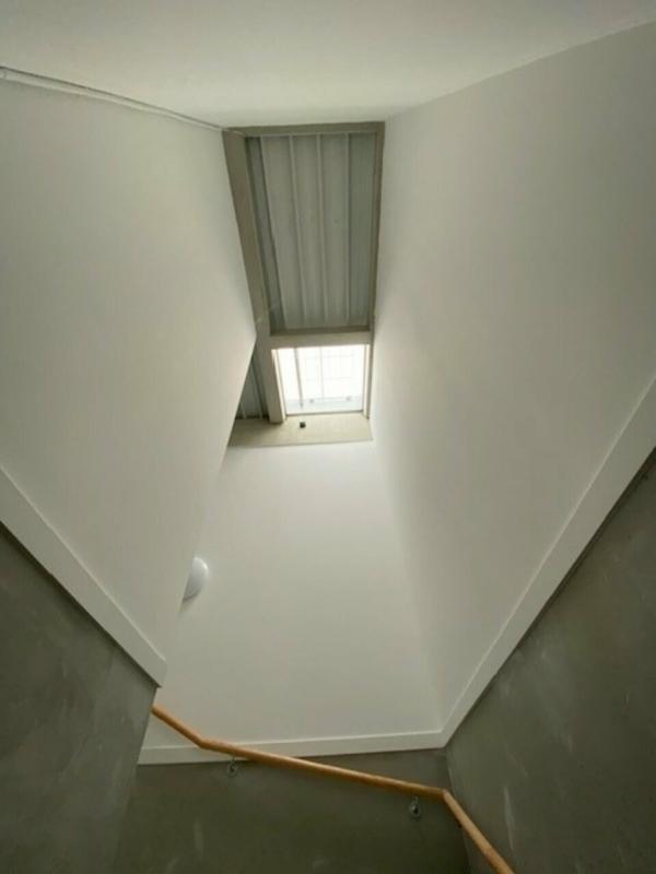 Local d'activité / Entrepôt - 225 m²