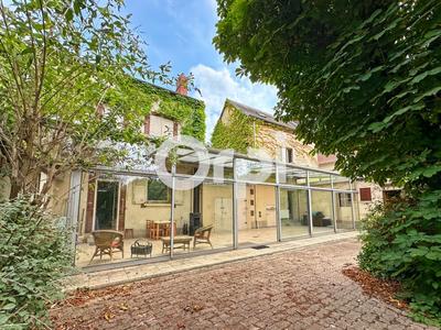 Maison - 314 m² - 10 pièces