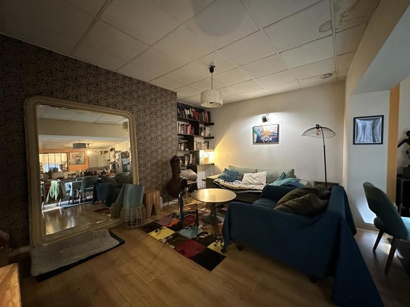 Appartement ancien - 123 m² - 6 pièces