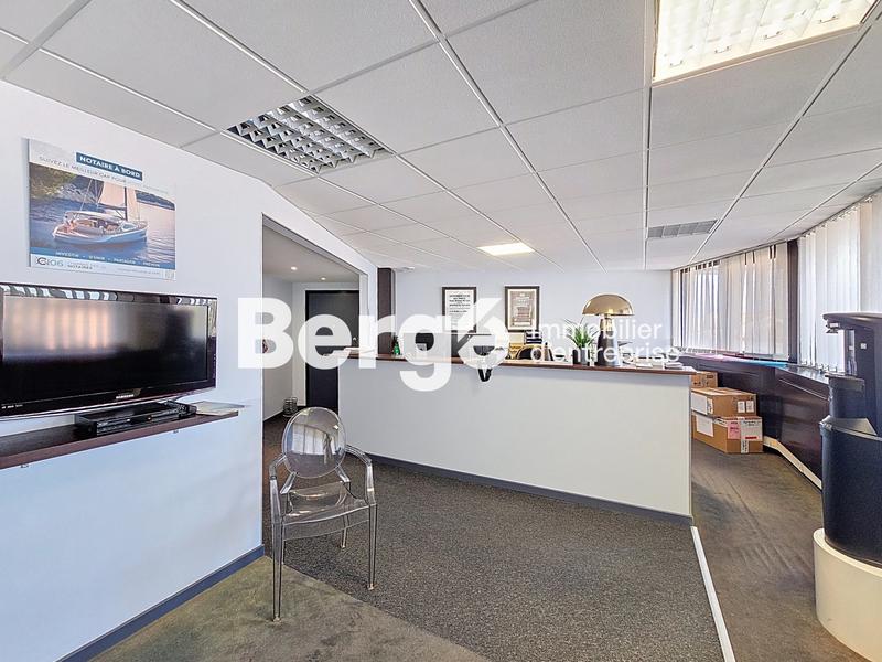 Bureau - 162 m²