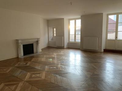 Appartement - 111 m² - 4 pièces