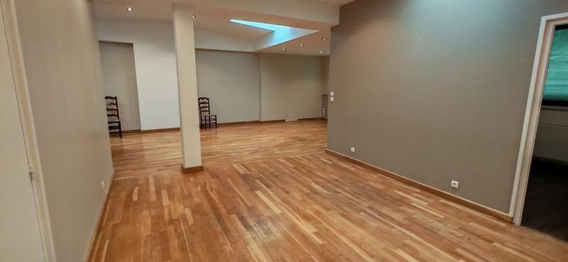 Appartement - 150 m² - 4 pièces