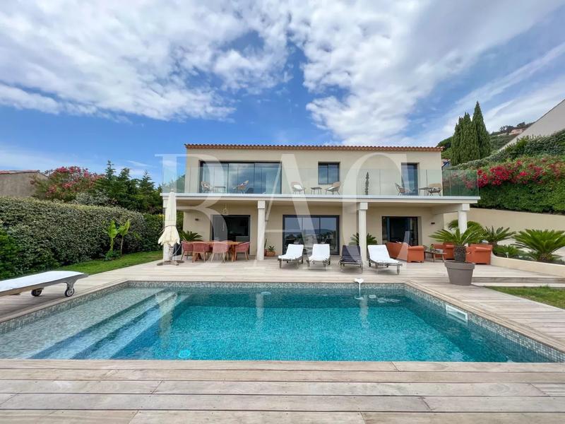Villa - 180 m² - 5 pièces