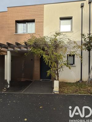 Maison - 84 m² - 4 pièces