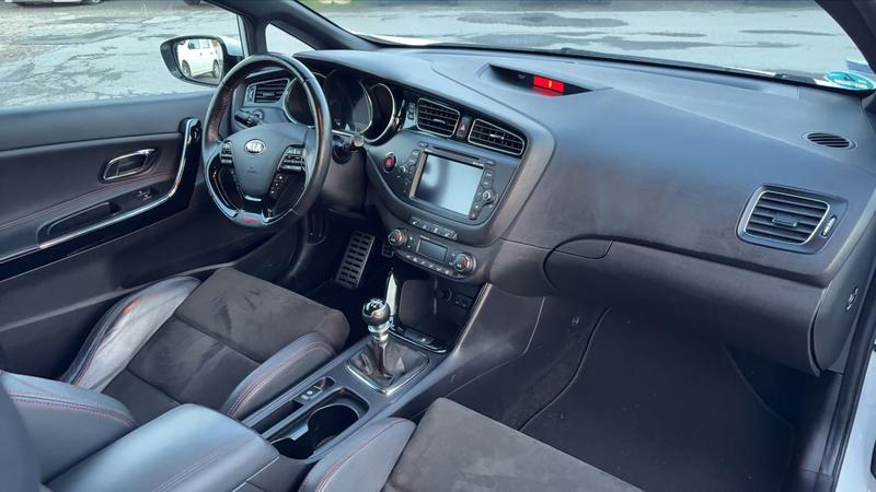 Kia Ceed 1.6 t-GDi 204 Gt