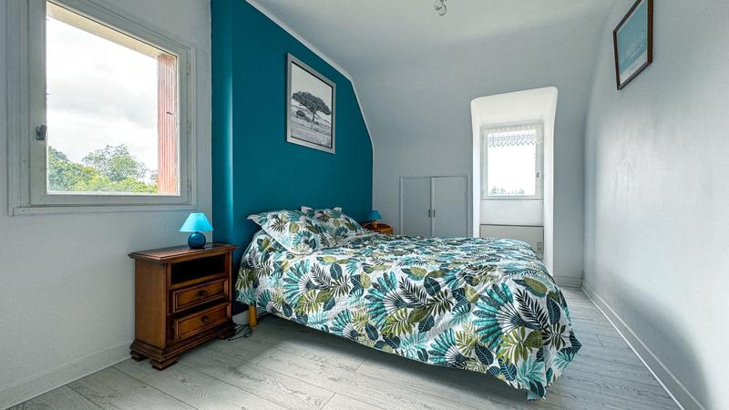 Maison traditionnelle - 144 m² - 7 pièces