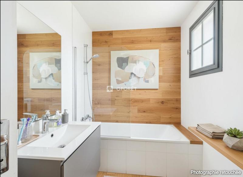 Maison traditionnelle - 70 m² - 4 pièces