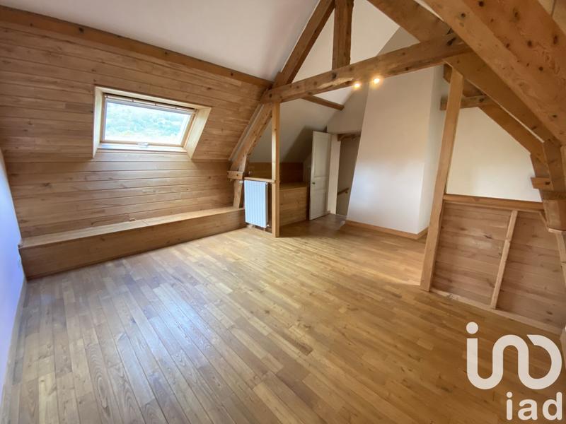 Maison - 215 m² - 8 pièces