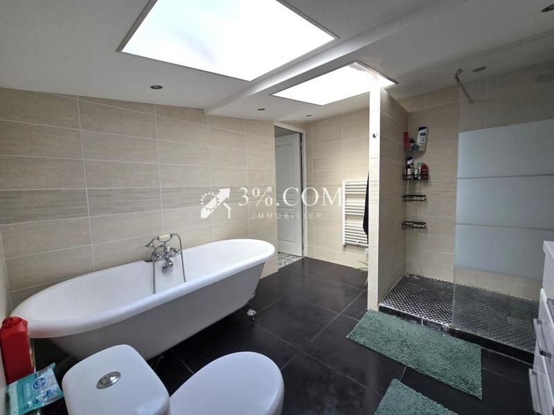 Maison - 121 m² - 4 pièces