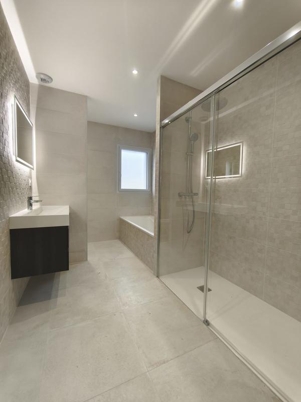 Maison - 111 m² - 5 pièces