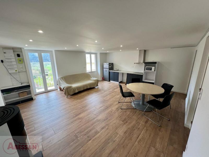 Appartement - 77 m² - 3 pièces